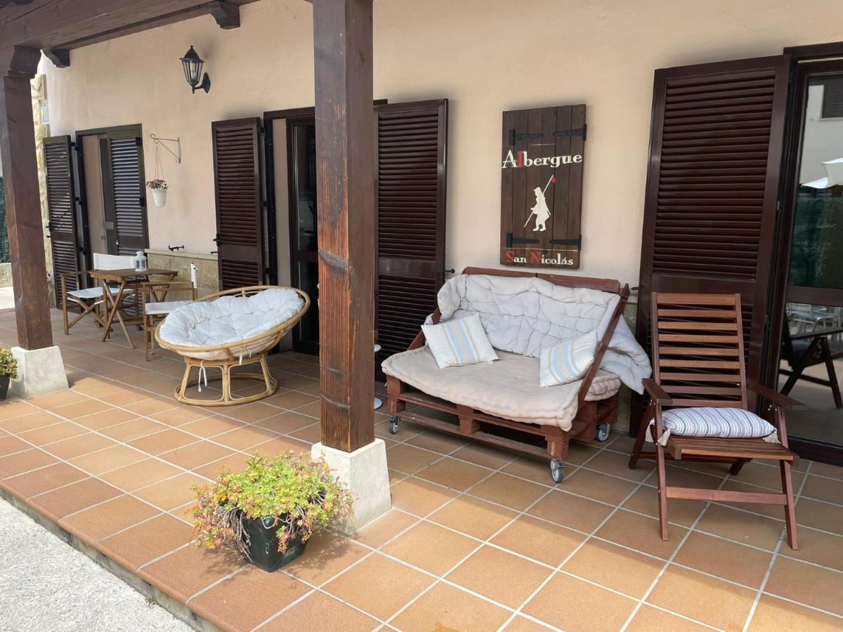 Albergue San Nicolas Larrasoana Exterior photo